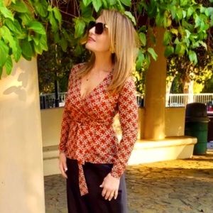 cAbi 3951 Ringleader Wrap Stretch Long Sleeve Top Mesh Signet Chain Print M NWOT